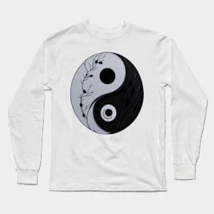 yin and yang graphic Long Sleeve T-Shirt